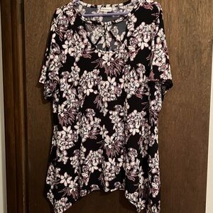 Avenue Black and Pink Floral Short Sleeve Top